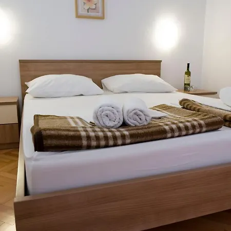 Apartment Victoria *