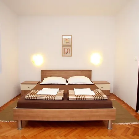 Apartment Victoria